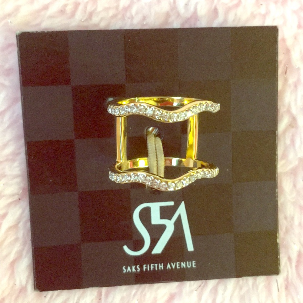 Saks Fifth Avenue Sz 7 Brand New Gold tone Ring💍